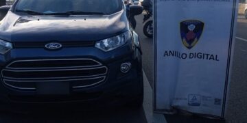 Detuvieron a un menor con amplio prontuario delictivo mientras circulaba en una camioneta robada