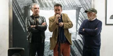 Arte con «Escritoras de novelas históricas» ,»Intervenciones urbanas en el Bar Mar Azul» y «Memoria fotográfica» de Oscar Pintor