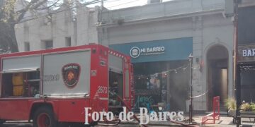 Se incendió parte del bar «Mi barrio» ubicado en Honduras y Uriarte