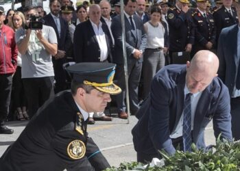 Waldo Wolff rindió homenaje a los Policías de la Ciudad caídos en cumplimiento del deber y exigió el esclarecimiento de sus  asesinatos
