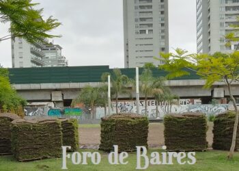 El Parque Ferroviario se ha mejorado con paneles de Grama Bahiana