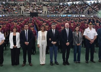 La Ciudad suma 1.000 nuevos policías y bomberos