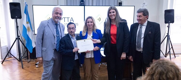 La Legislatura conmemoró el 15° aniversario de la Asociación de Periodistas de Tránsito y Transporte de Argentina