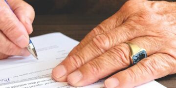 Se firmó la revisión de la paritaria mercantil