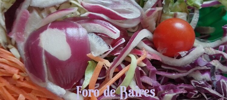 Los componentes básicos que debe llevar una ensalada balanceada