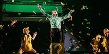 Se re-estrena «Piramidal», una estafa y un musical