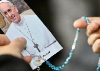La situación médica del Papa se mantiene estable y con pronóstico reservado