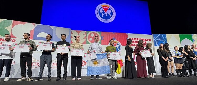 Argentina sube por segundo año consecutivo al podio en el Campeonato Mundial de la Pizza en Parma