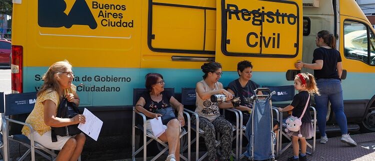 Más servicios en tu barrio lleva sus oficinas móviles a Saavedra, Villa del Parque y Mataderos