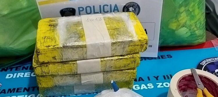 La Policía de la Ciudad desmanteló una banda narco sospechada de cortar la cocaína con pesticidas
