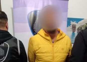 Allanan a la barra de All Boys por los actos antisemitas contra Atlanta y secuestran una máscara, ropas y una bandera palestina