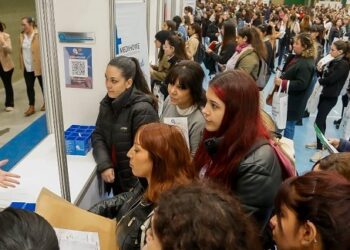 Expo Empleo Barrial: Oportunidades Laborales en Boedo