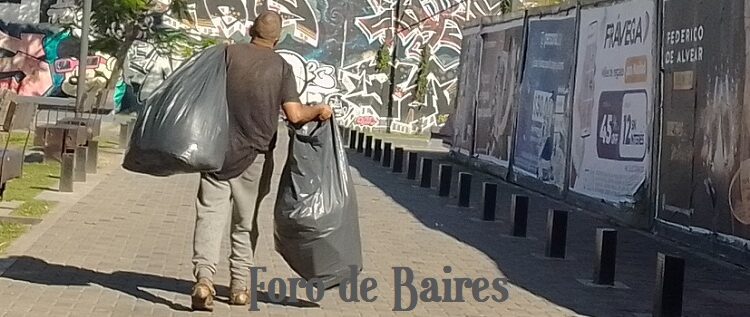 La pobreza en CABA cayó al 19,9% y salieron de esa condición 469.000 porteños en el último año