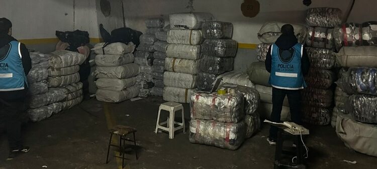 Policía de la Ciudad Secuestró mercadería de contrabando valuada en suma millonaria en un estacionamiento de Balvanera