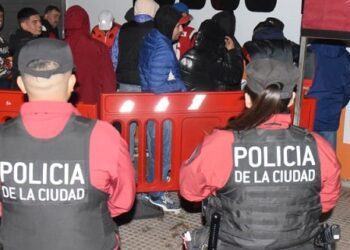Fuerte operativo River – Platense: 48 trapitos multados y 5 micros secuestrados
