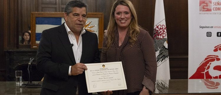 La Legislatura porteña distinguió a BIENALSUR y a la Asociación Señas de la Comunicación