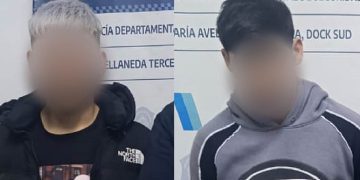 La Policía de la Ciudad detuvo en Gerli y Dock Sud a dos menores que robaron a mano armada un auto en la Boca