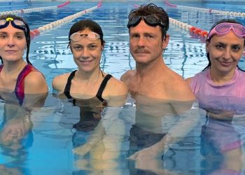 Subacuática: la obra de teatro en una piscina de Palermo