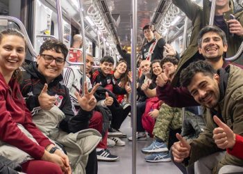 Línea D: este miércoles habrá servicio especial por el partido que se jugará en el Monumental