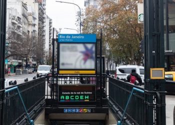 El Subte vuelve a extender su horario y este lunes cierra la estación Río de Janeiro por obras
