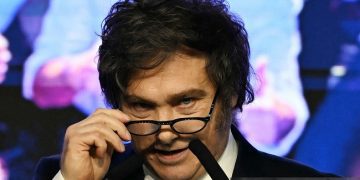 La reforma laboral incluirá «salarios dinámicos» que podrán aumentar o bajar según los meses del año