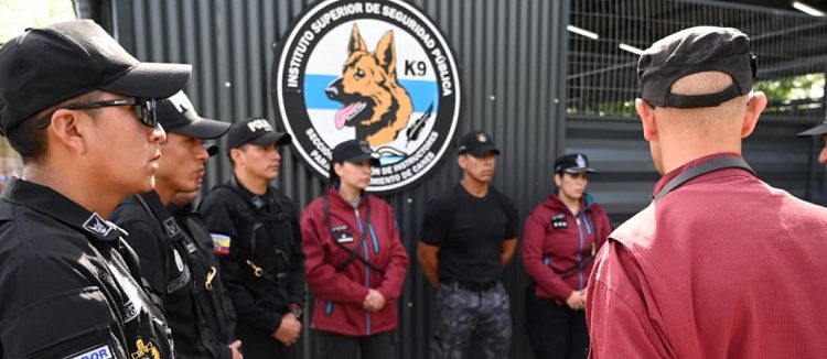 Capacitaron en la Ciudad a fuerzas nacionales e internacionales en búsqueda con canes