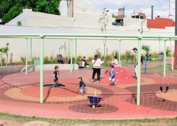 La Ciudad recibió un reconocimiento internacional por su compromiso con los parques y plazas