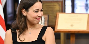 La cantante soprano, Nadine Sierra, fue declarada Huésped de Honor por la Legislatura de la Ciudad