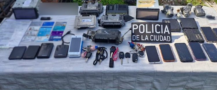 La Policía de la Ciudad desbarató a “La Mafilia”, una banda dedicada al robo de 4×4 liderada desde la cárcel