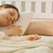 El auge de las «Sleepcations» por agotamiento extremo: El 43 % de los millennials utiliza sus vacaciones solo para dormir