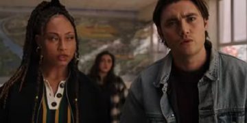 Los secretos más oscuros de Split River High salen a la luz en el tráiler de la tercera temporada de «Espíritus en la escuela» en Paramount+