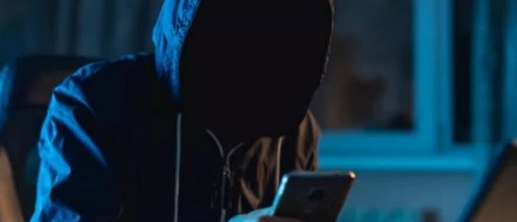 La estafa que empieza con un «Me gusta»: así funciona el fraude que engancha a miles de jóvenes