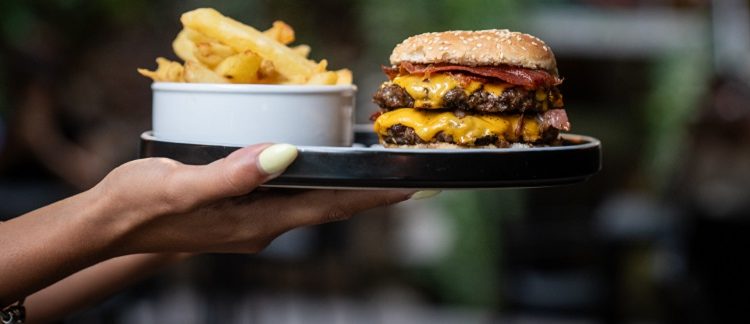 Este Viernes 6 de Marzo llega «La Noche de las Hamburgueserías» a la Ciudad