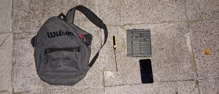 La Policía de la Ciudad detuvo en Belgrano a dos ladrones, uno menor de edad y el otro con antecedentes, cuando intentaban robar una camioneta de alta gama