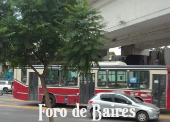 Rige el paro de colectivos dispuesto por la UTA