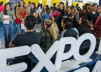 Más de 1400 personas participaron en la Expo Empleo Barrial en Villa Crespo