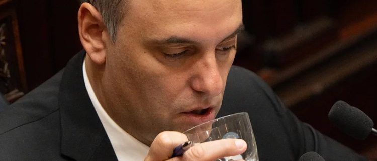 Manuel Adorni no piensa renunciar: «Estoy acá dando la cara»