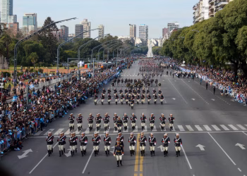 El Gobierno evalúa suspender el desfile militar del 9 de Julio en medio del ajuste en Defensa