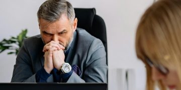 Muchos jefes no toleran trabajar con la Generación Z, aunque prefieren contratar millennials