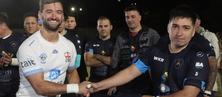 Recibieron al equipo de rugby de la Policía de Inglaterra en un encuentro deportivo e institucional