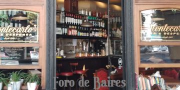 El Bar Montecarlo: más que un café y despensa, un restaurante esquinero de Palermo