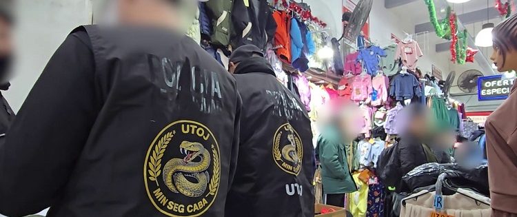 La Policía de la Ciudad secuestró en Once más de 13 mil prendas y calzado de contrabando valuados en más de 120 millones de pesos