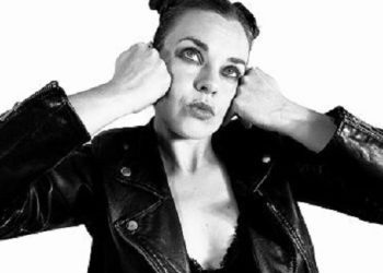 La artista Cello, afincada en Brighton, ha publicado su desafiante tercer single “Like A Tiger”