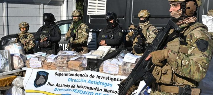 La Ciudad quemó casi 1.000 kilos de droga secuestrada en operativos contra el narcotráfico y el narcomenudeo