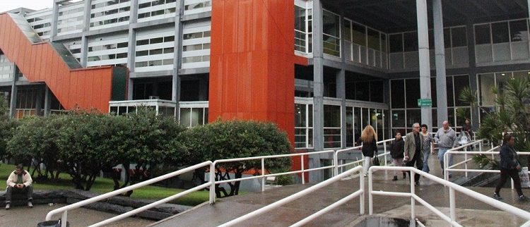 Condenan a un anestesista del Hospital Durand por violencia obstétrica