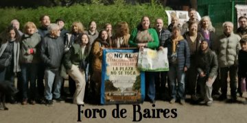 Los vecinos de Palermo hicieron un encuentro nocturno en Plaza «Inmigrantes de Armenia» resistiendo al cierre del predio