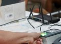 «Más servicios en tu barrio» ofrece la toma de la presión y atención odontológica y oftalmológica