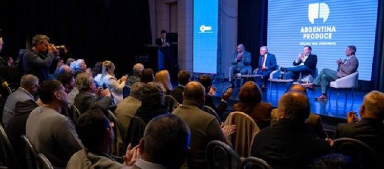 Empresarios Pyme y representantes de los trabajadores convocan a reconstruir el diálogo por la producción y el empleo