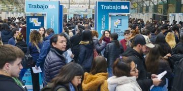 Más de 3.500 personas participaron de Expo Empleo Barrial+ en Ferro, Caballito