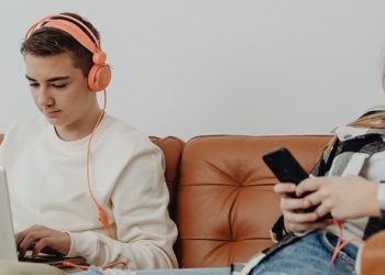 La generación Z va rumbo a convertirse en la descendencia de solteros y sin pareja